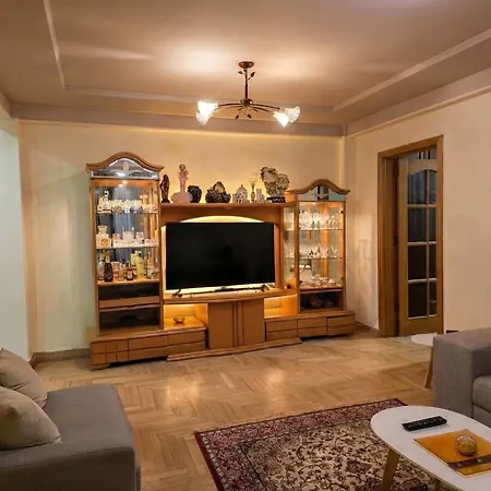 Alfred Promenade Apartments *