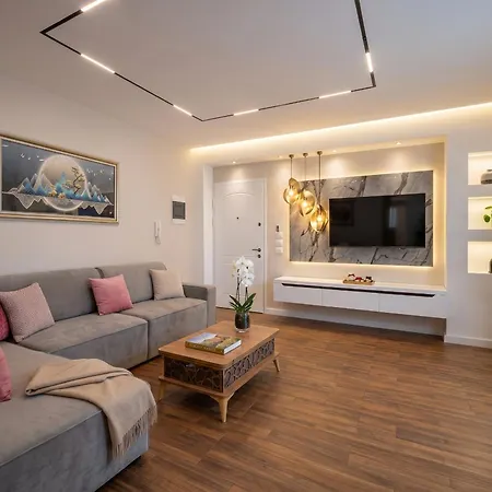 Alfred Promenade Apartament *